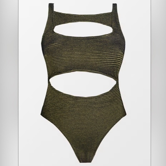 💕 NWT* Cupshe X Tabria Majors Love Metallic Plus Size Swimsuit Size 3X - Picture 1 of 6